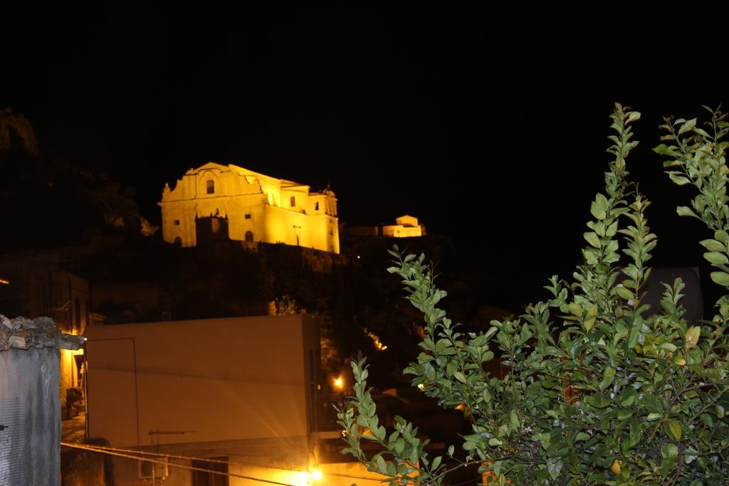 Canton Delle Rose Appartement Scicli Buitenkant foto